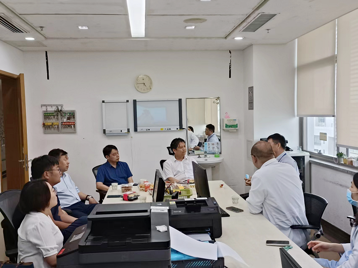 Our Chairman Shi Yuanyuan and Chief Scientist Wang Jianxun led the team to Shenzhen Hospital of Hong